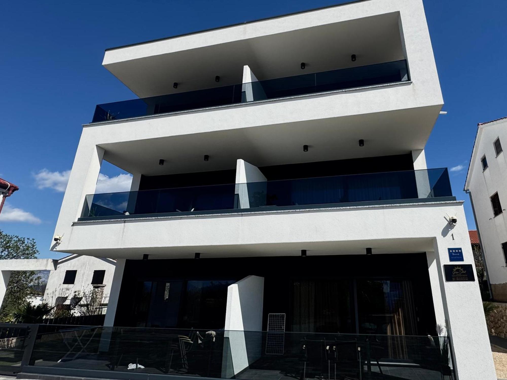 Golden Sunset Apartment Нивице Екстериор снимка